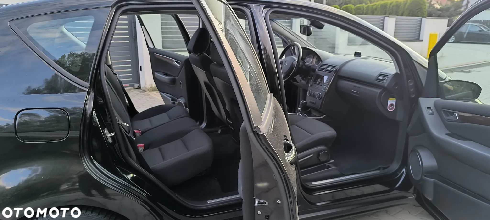 Mercedes-Benz Klasa A 170 Autotronic Elegance - 32