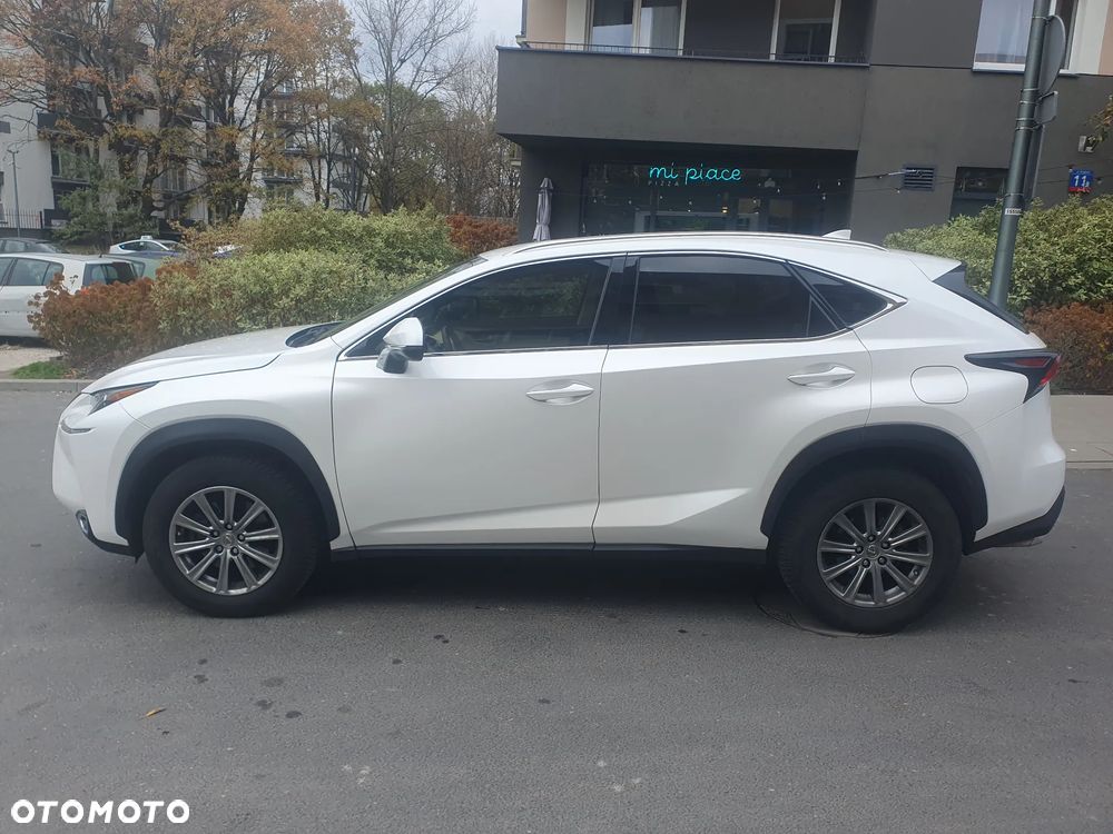 Lexus NX 200t - 1