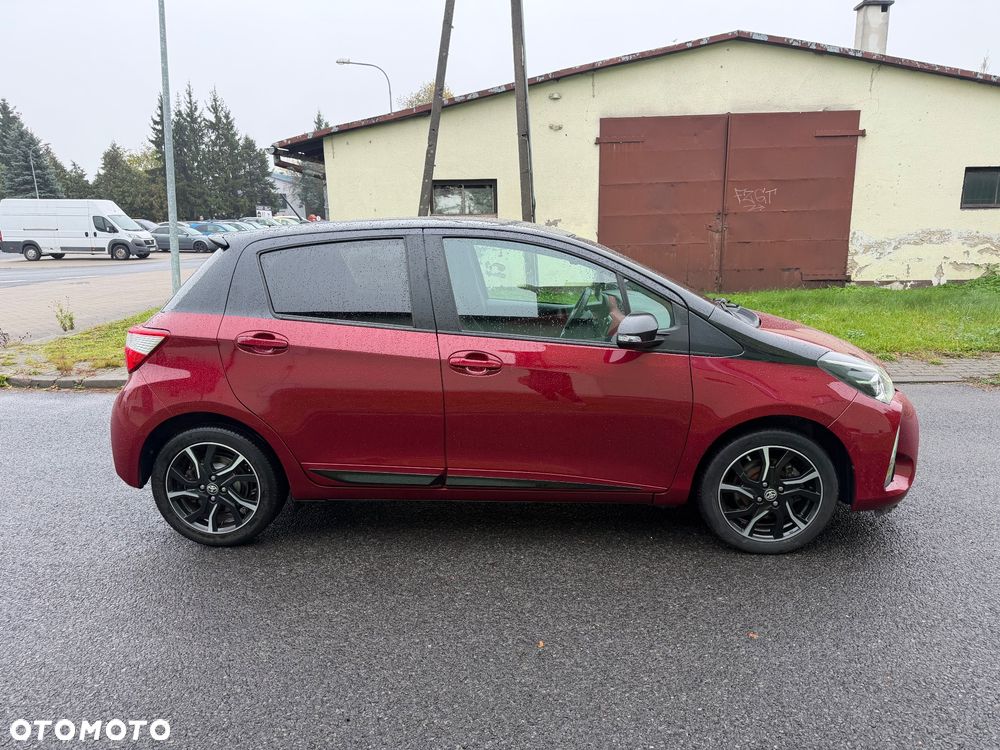 Toyota Yaris 2017 photo 5