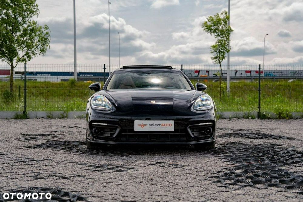 Porsche Panamera 4 E-Hybrid Platinum Edition - 2