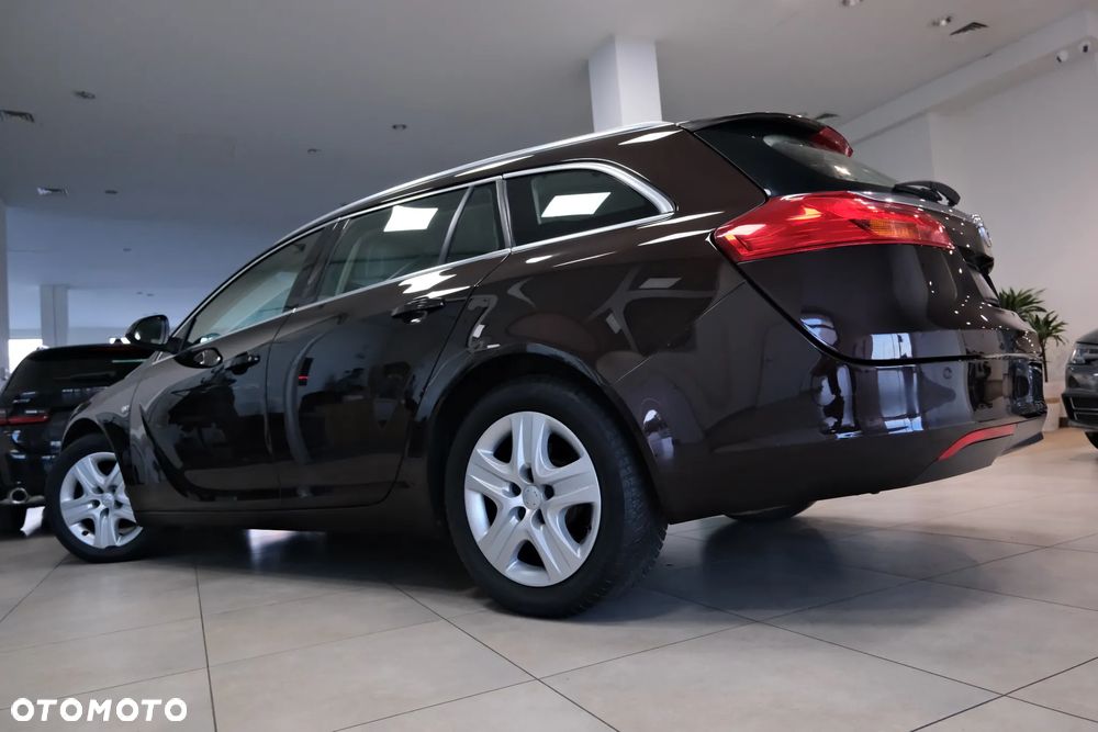 Opel Insignia - 15