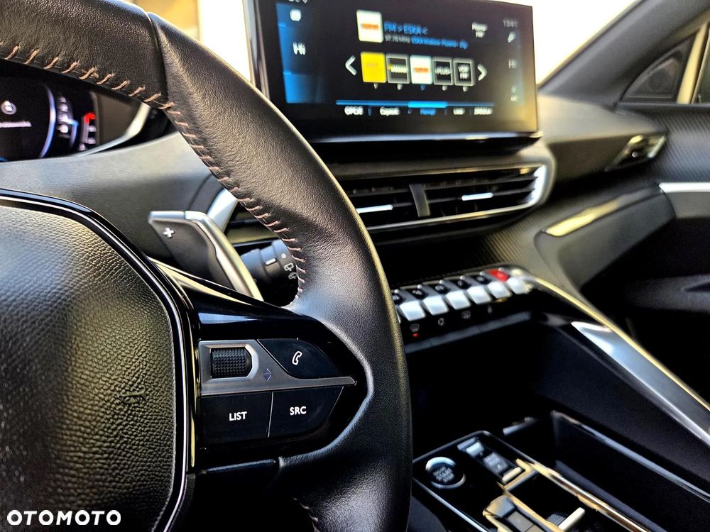 Peugeot 5008 1.2 PureTech Road Trip S&S EAT8 - 34