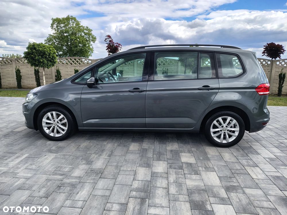 Volkswagen Touran - 8