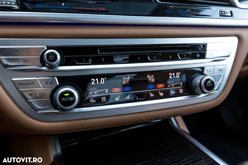 BMW Seria 7 750d xDrive - 29