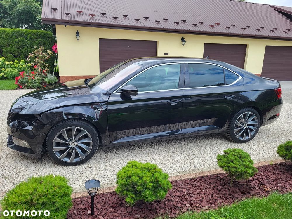 Skoda Superb 2.0 TDI 4x4 L&K DSG - 3