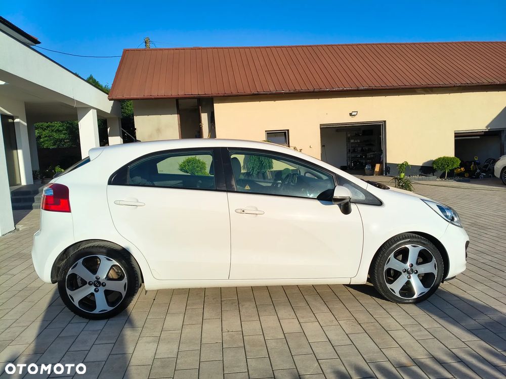 Kia Rio 1.4 crdi L - 9