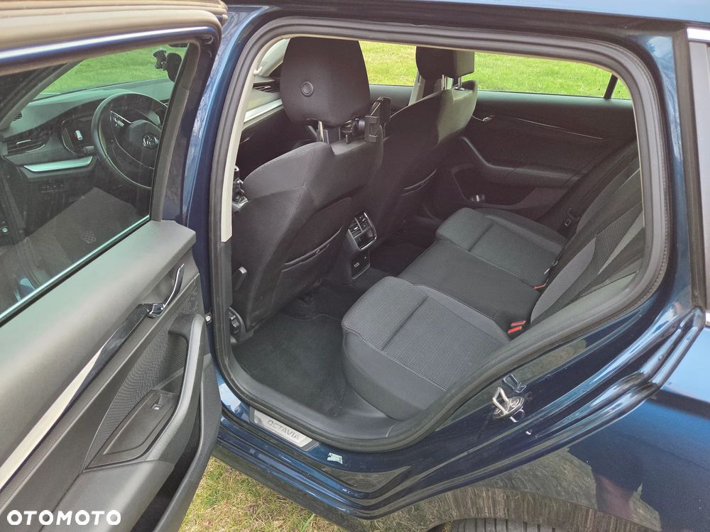 Skoda Octavia 2.0 TDI Style - 8