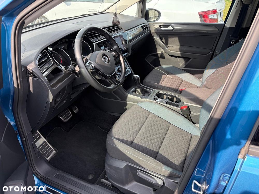 Volkswagen Touran 2.0 TDI SCR DSG IQ.DRIVE - 21