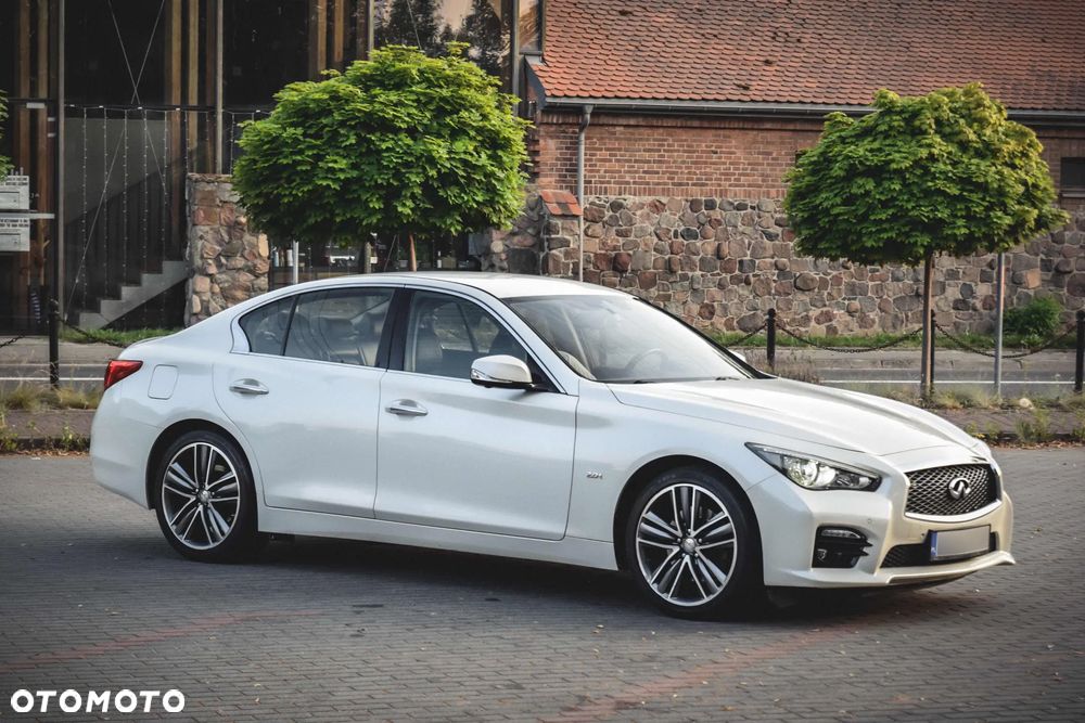 Infiniti Q50 2.0t Premium Executive EU6 - 17