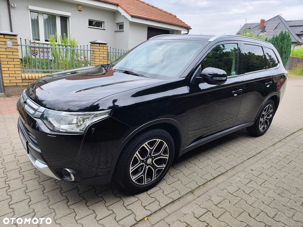 Mitsubishi Outlander 2.2 DID Intense + 4WD - 2