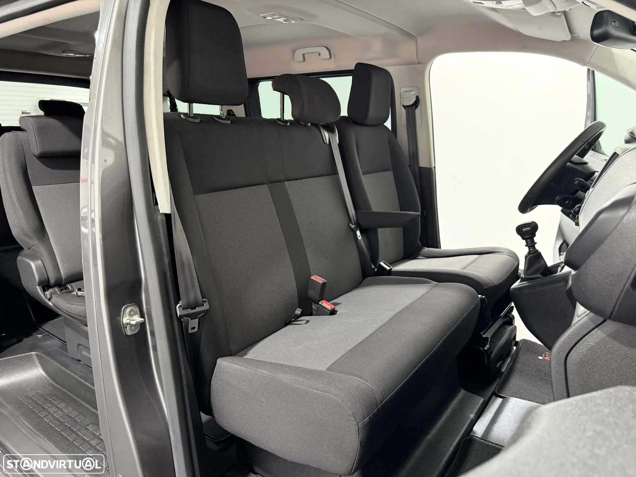 Peugeot Traveller 1.5 BlueHDi L2H1 Active Standard - 28