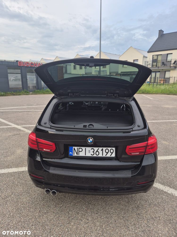 BMW Seria 3 320d - 12