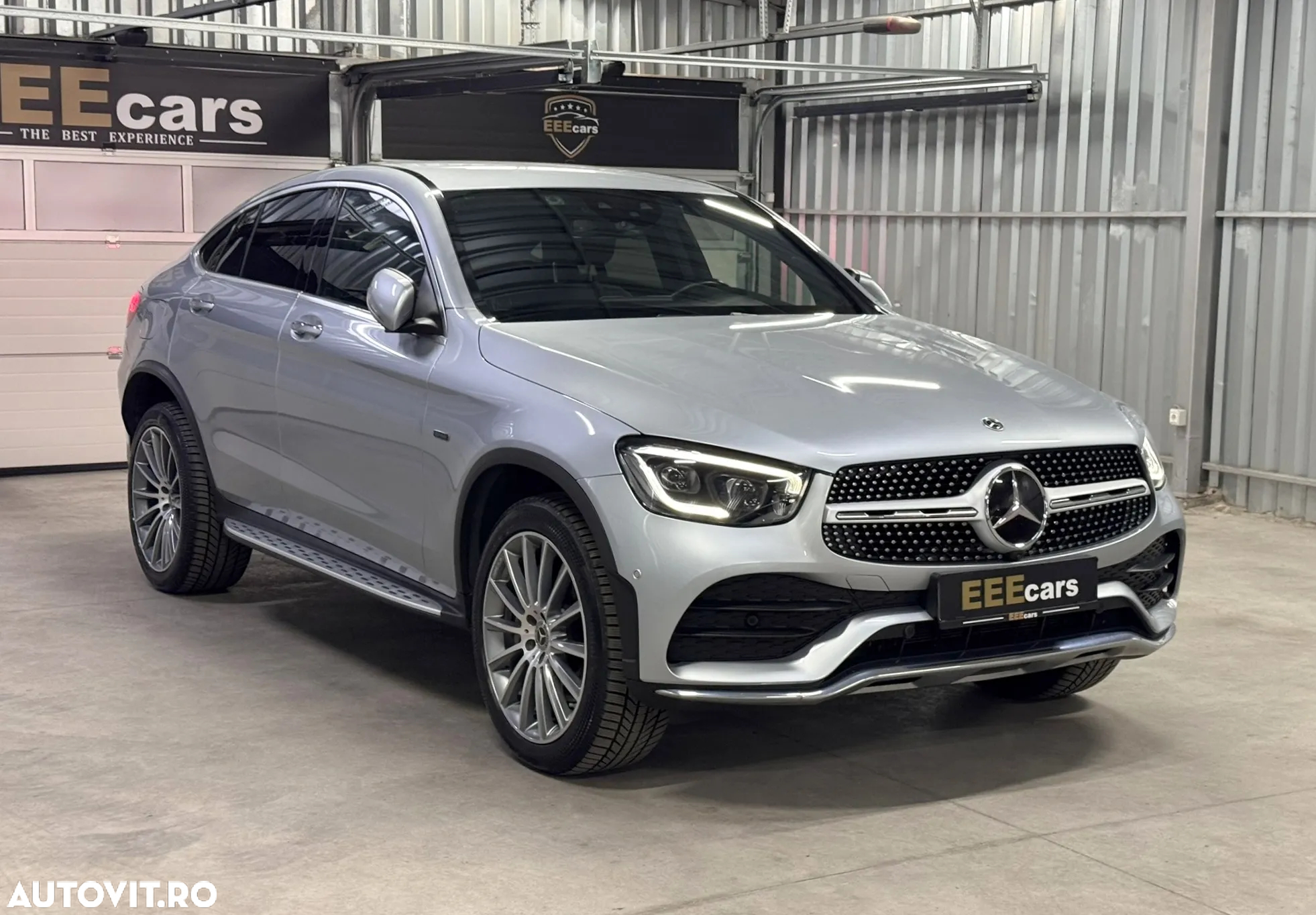Mercedes-Benz GLC Coupe 300 de 4Matic 9G-TRONIC AMG Line - 32