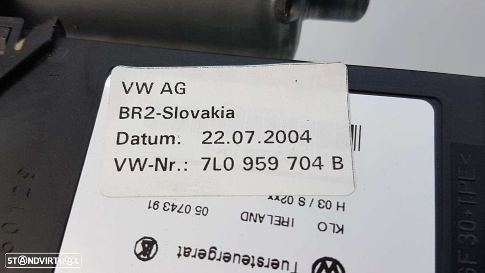 MOTOR ELEVADOR TRASEIRO DIREITO VOLKSWAGEN TOUAREG (7LA) TDI V10 - 4