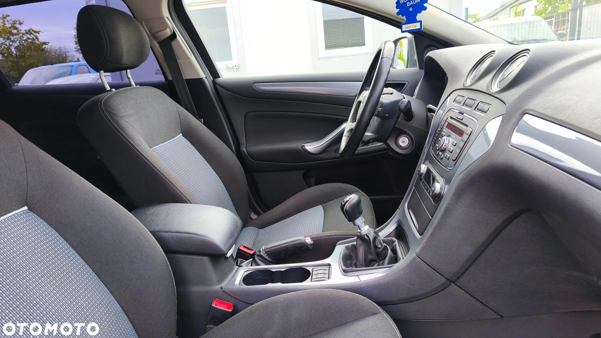 Ford Mondeo - 25