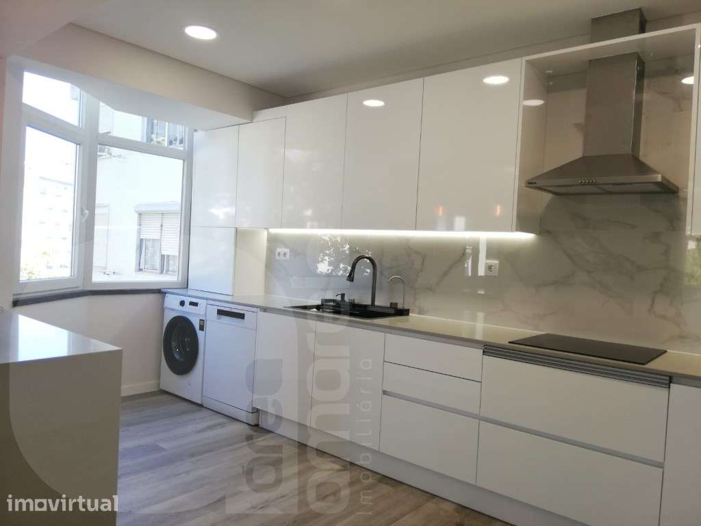 Apartamento T2 Corroios - Grande imagem: 2/21