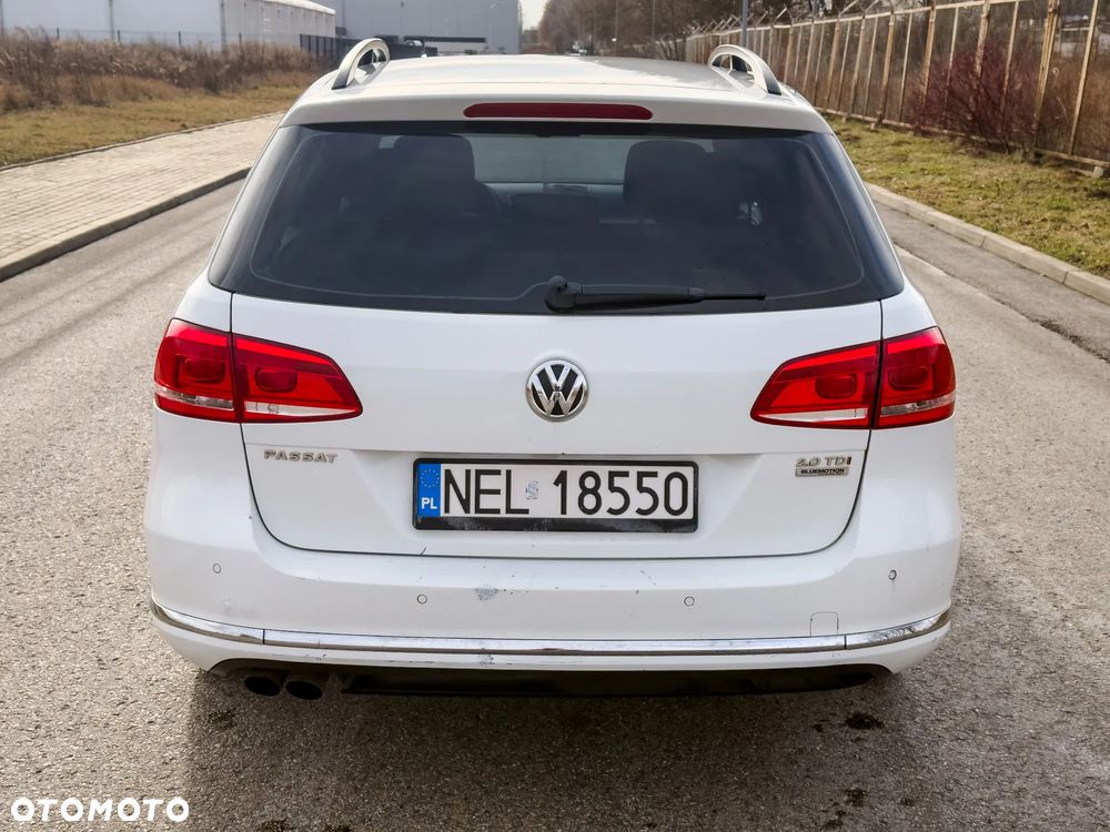 Volkswagen Passat 2.0 TDI Comfortline DSG - 5