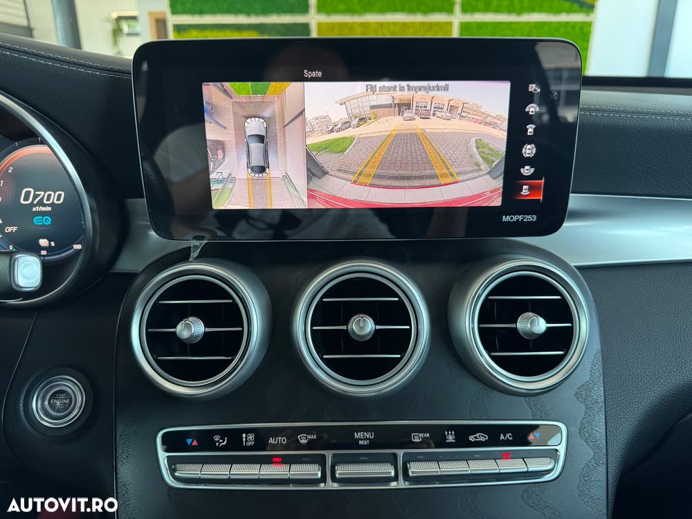 Mercedes-Benz GLC Coupe 300 e 4Matic 9G-TRONIC AMG Line Plus - 27
