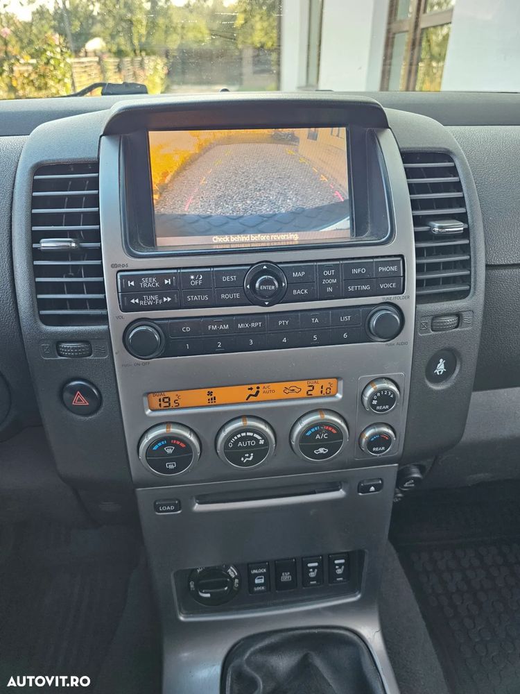 Nissan Pathfinder 2.5 dCi LE - 13