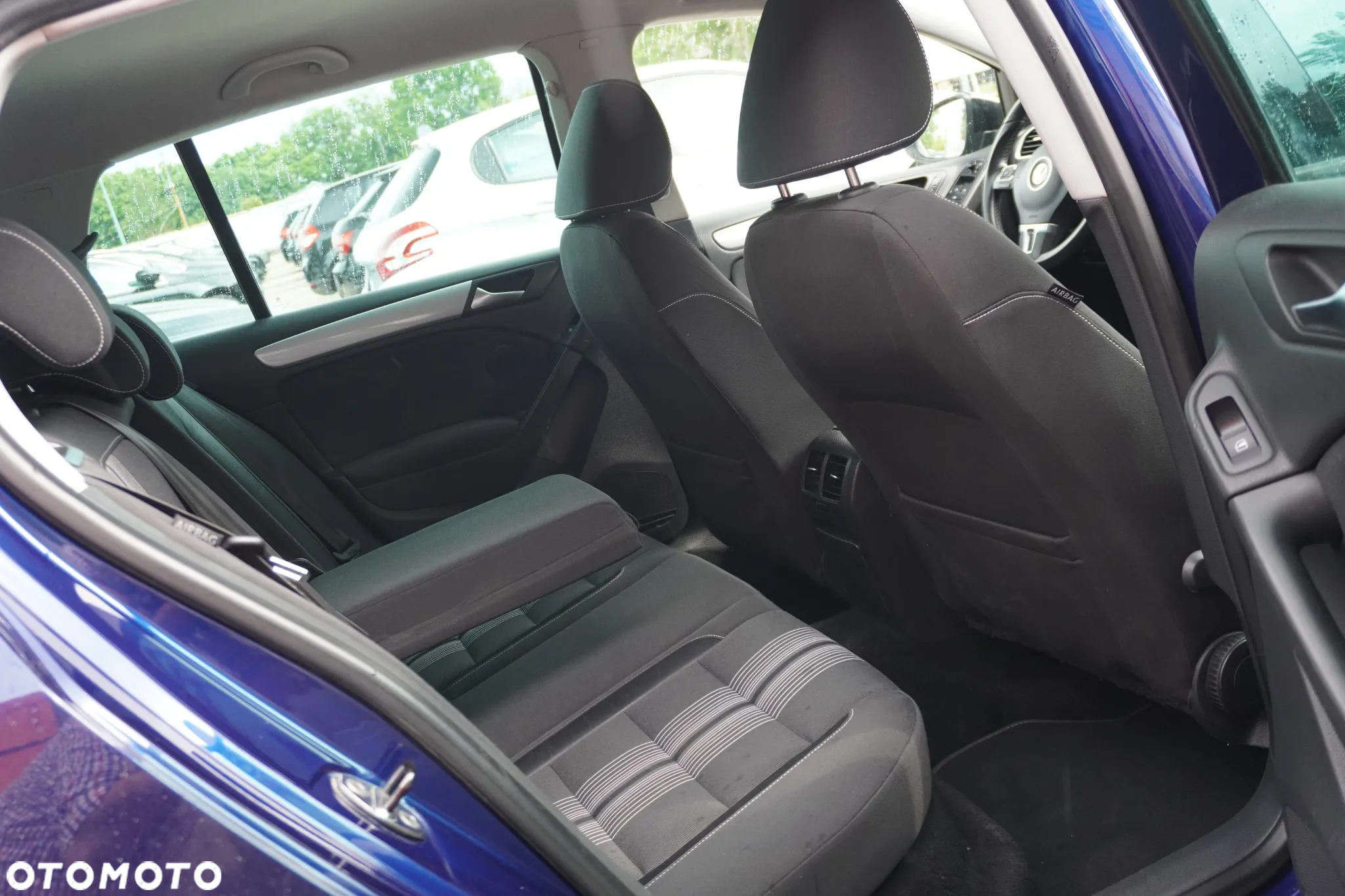 Volkswagen Golf - 31