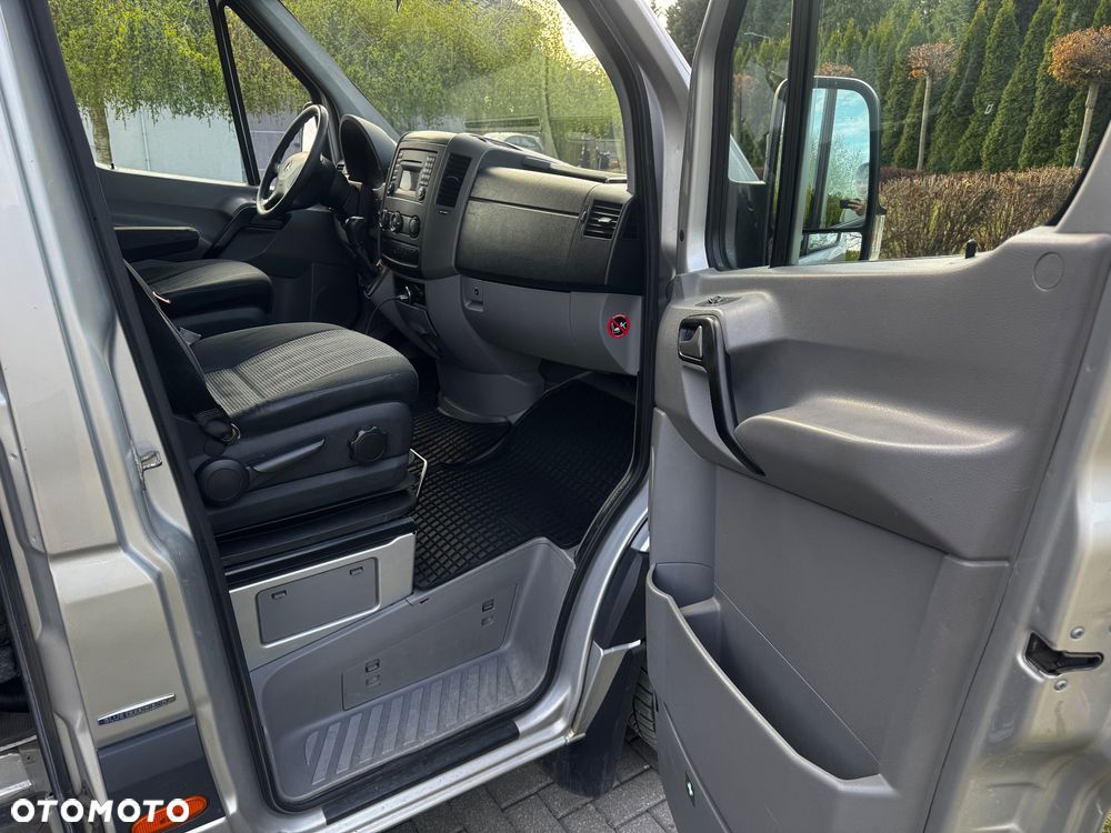 Mercedes-Benz Sprinter 319 CDI - 12