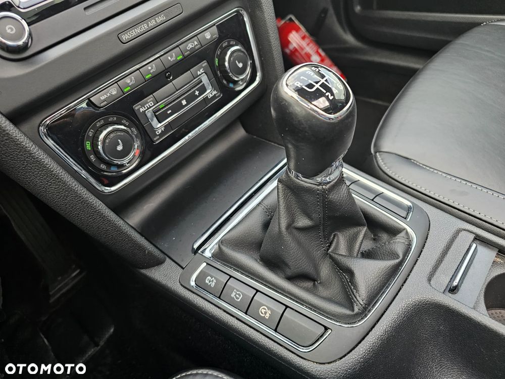 Skoda Superb 1.6 TDI Platinum - 33