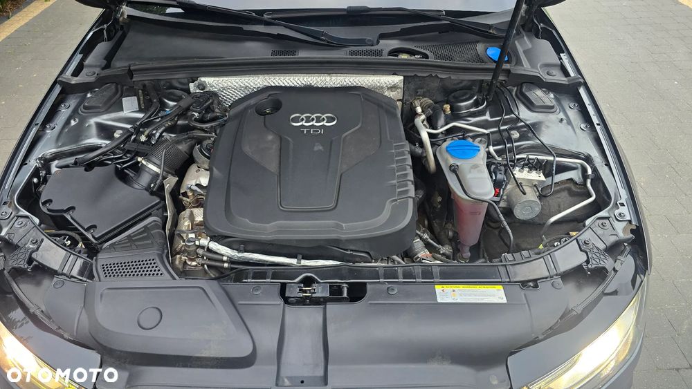 Audi A4 Avant 2.0 TDI DPF clean diesel quattro S line Sportpaket - 22