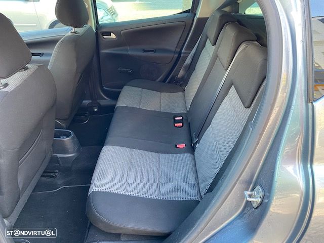 Peugeot 207 1.4 16V SE Sportium - 5