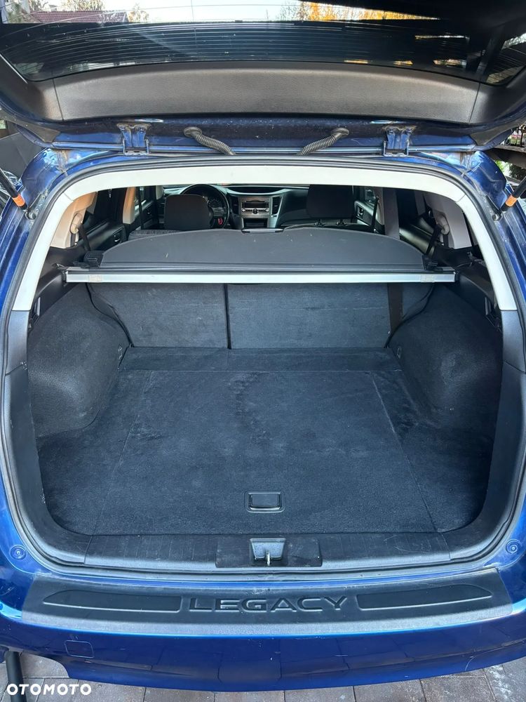 Subaru Legacy - 11
