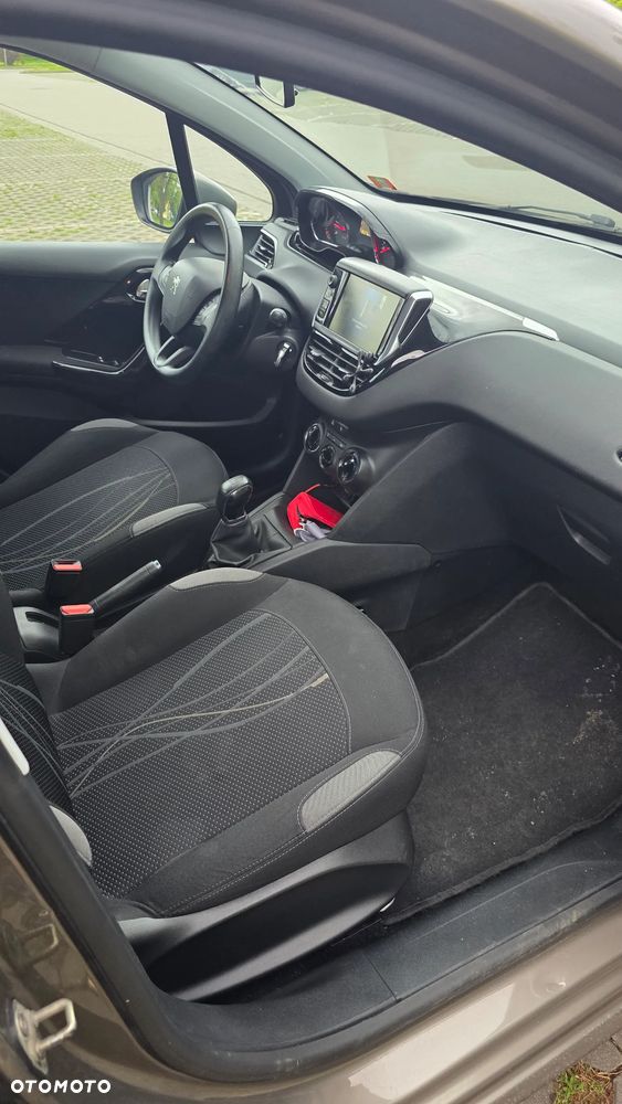 Peugeot 208 PureTech 82 Active - 8