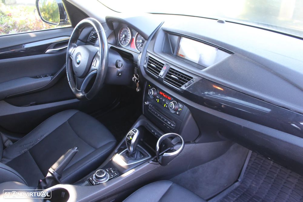 BMW X1 xDrive28i Aut. - 24