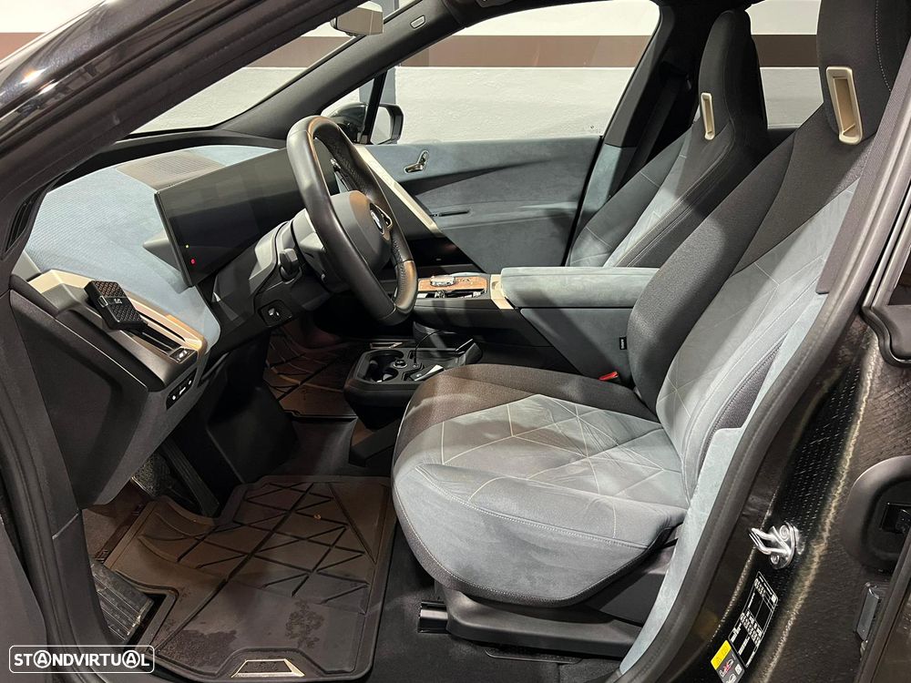 BMW iX xDrive 40 - 9