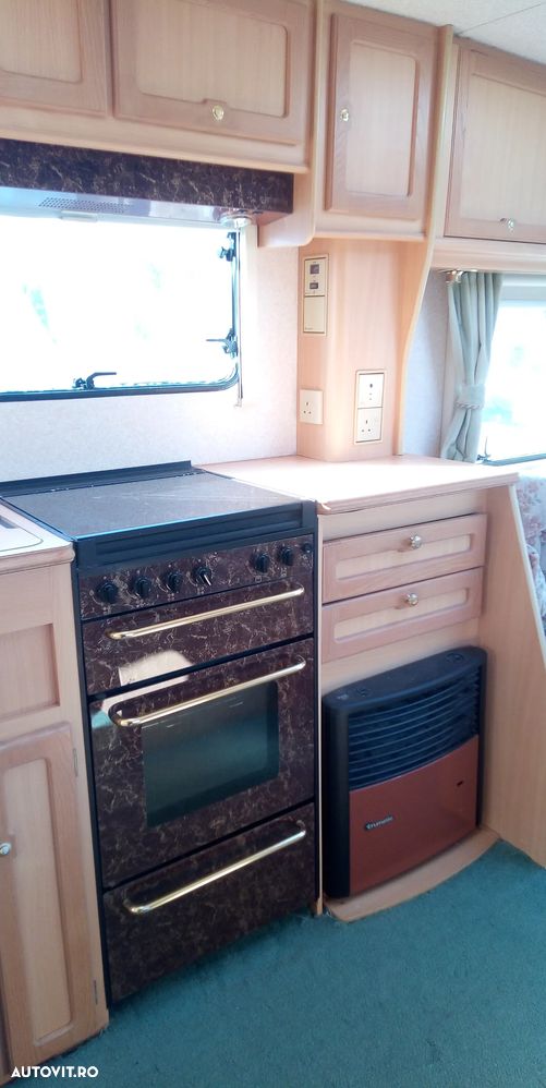 Fleetwood Colchester 500EB - 8