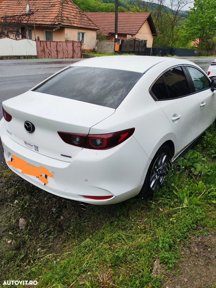 Mazda 3 e-Skyactiv G122 MHEV - 3