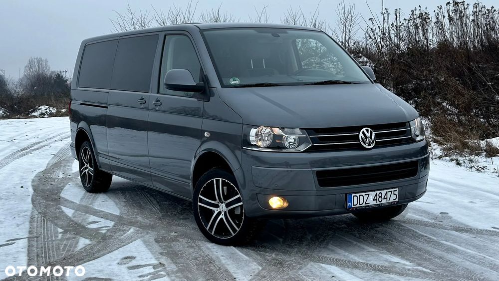 Volkswagen Caravelle - 12
