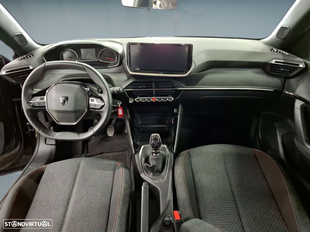 Peugeot 2008 1.2 PureTech Style - 12