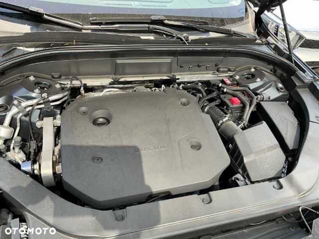Volvo XC 60 B4 D AWD Geartronic Momentum - 9