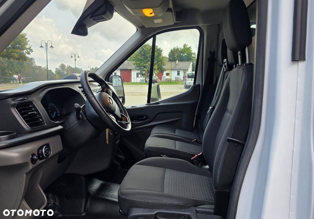 Ford Transit - 9