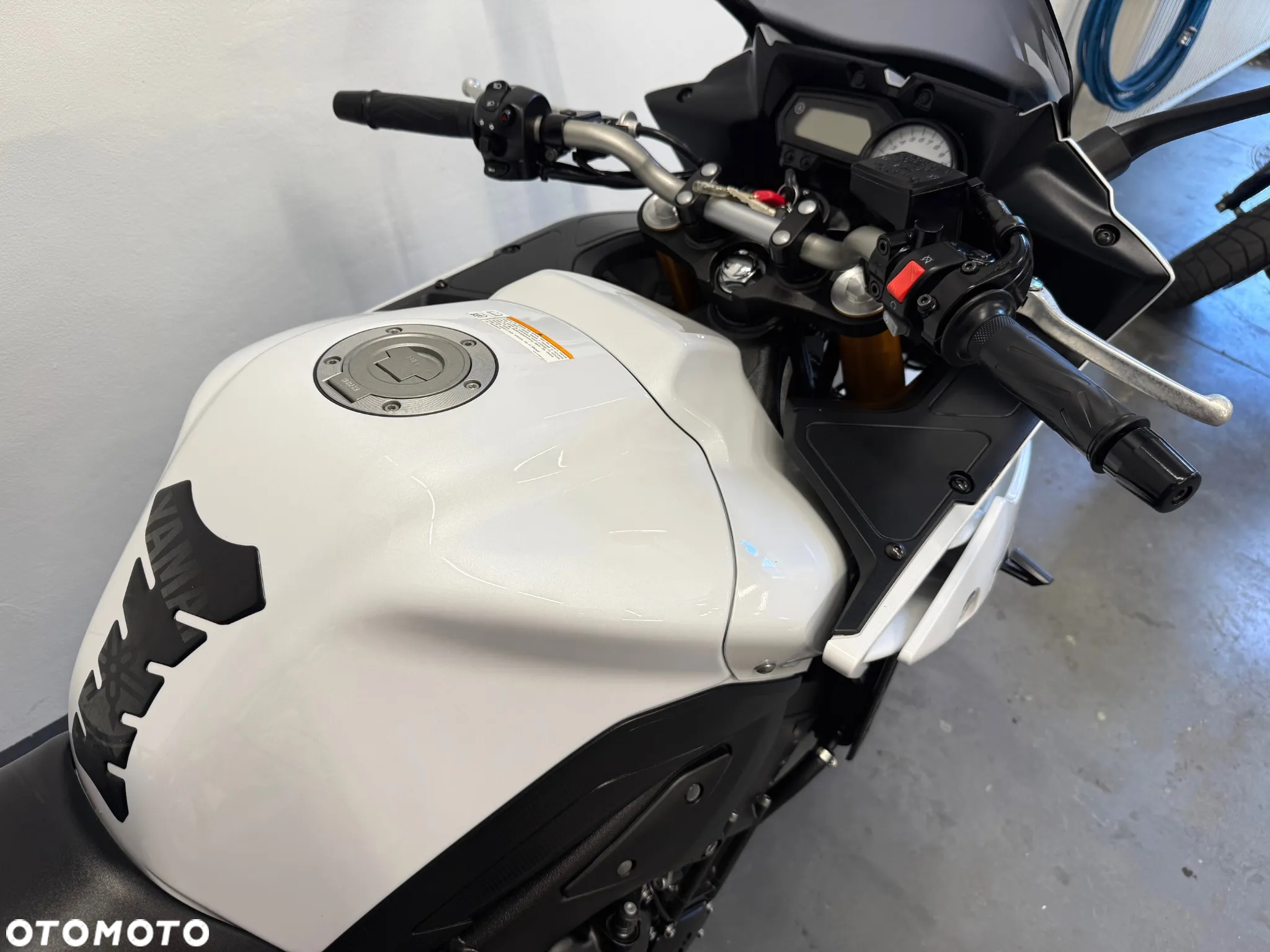 Yamaha FZ8 - 28