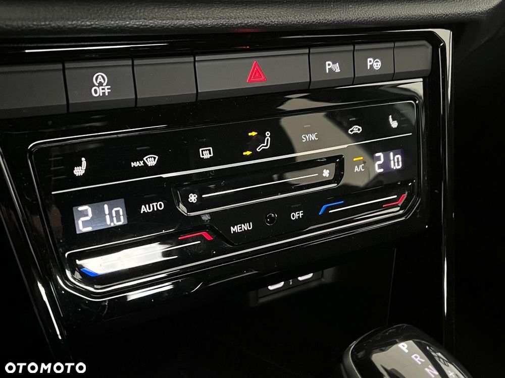 Volkswagen T-Roc 1.5 TSI R-Line DSG - 35
