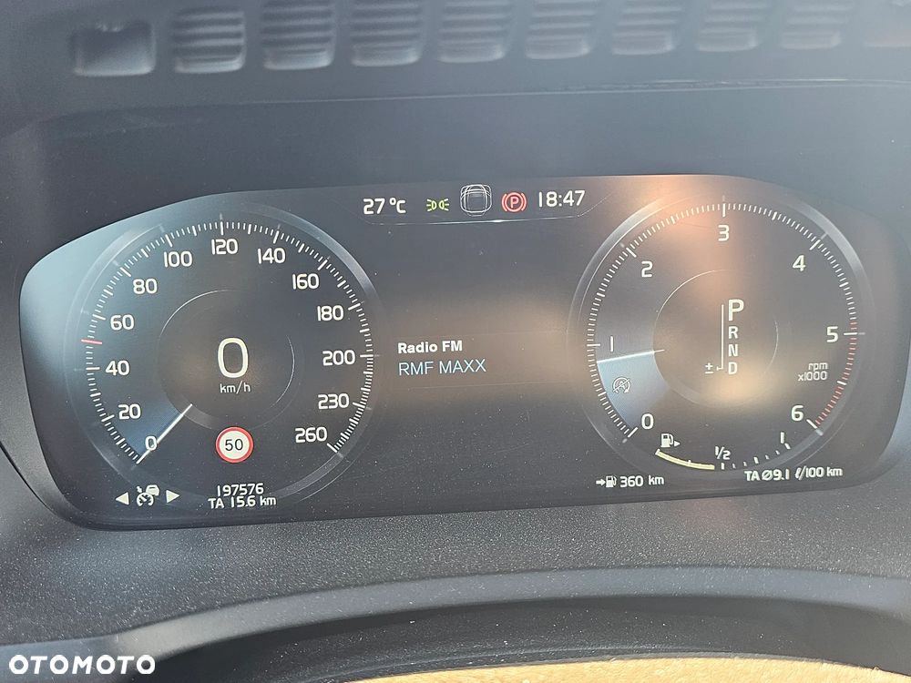 Volvo XC 90 D5 SCR AWD R-Design - 13