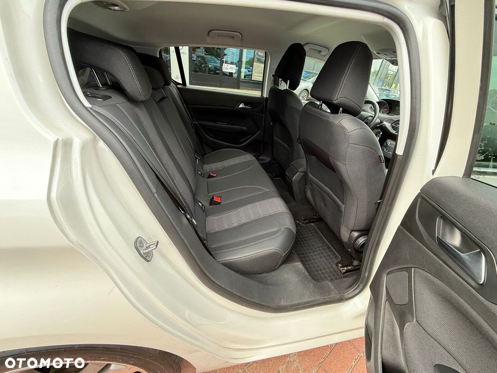 Peugeot 308 1.2 PureTech Allure Pack S&S - 13