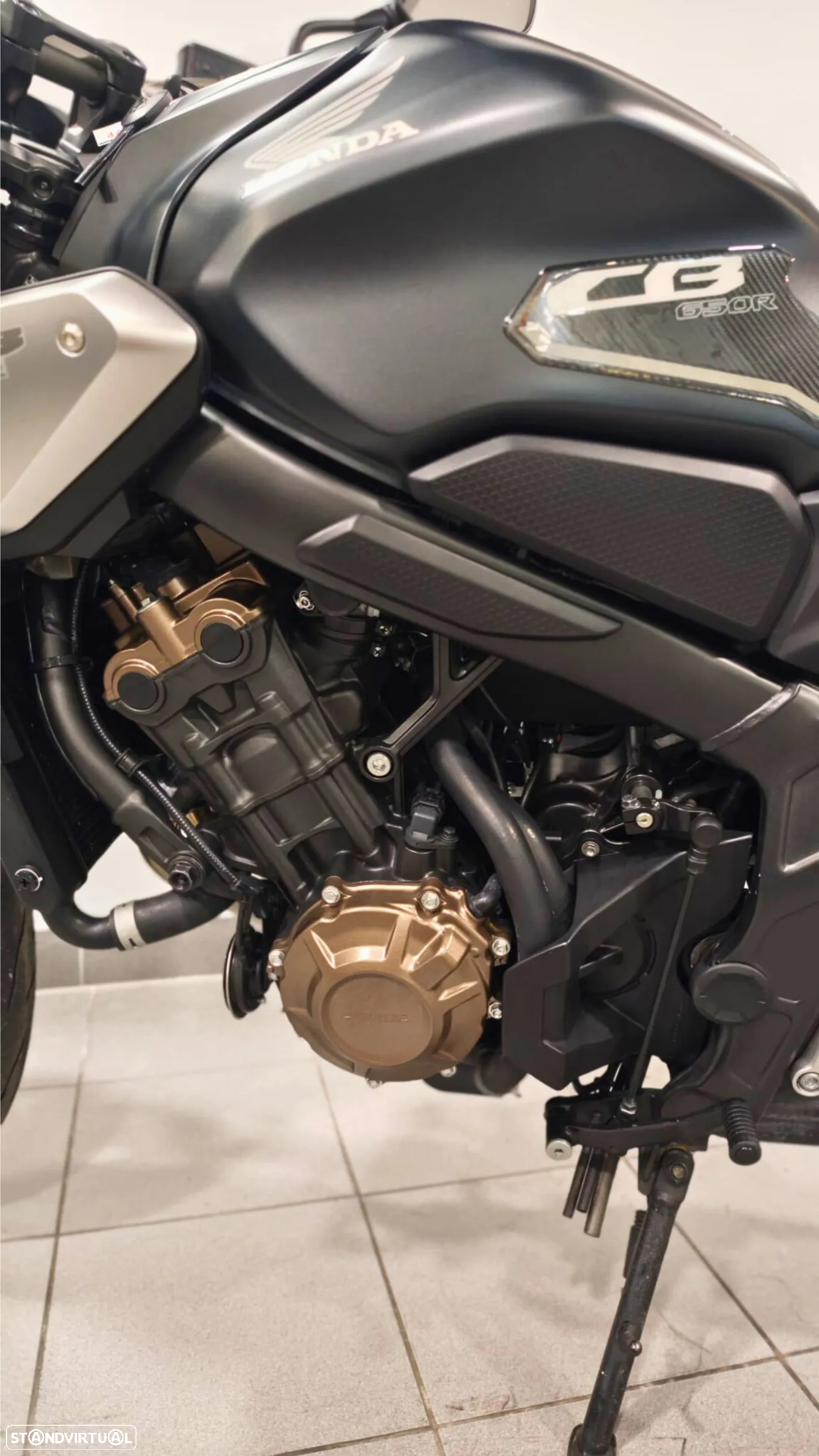 Honda CB 650R - 11