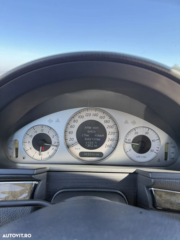 Mercedes-Benz E - 9