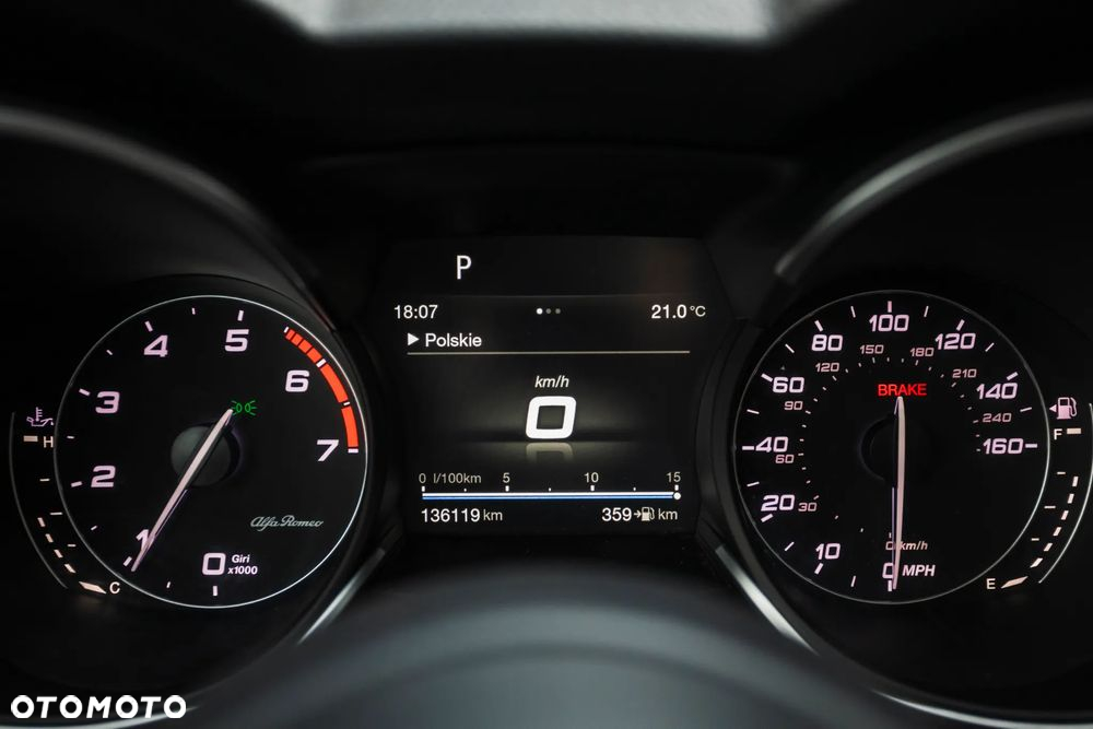 Alfa Romeo Stelvio 2.0 Turbo TI Q4 - 32