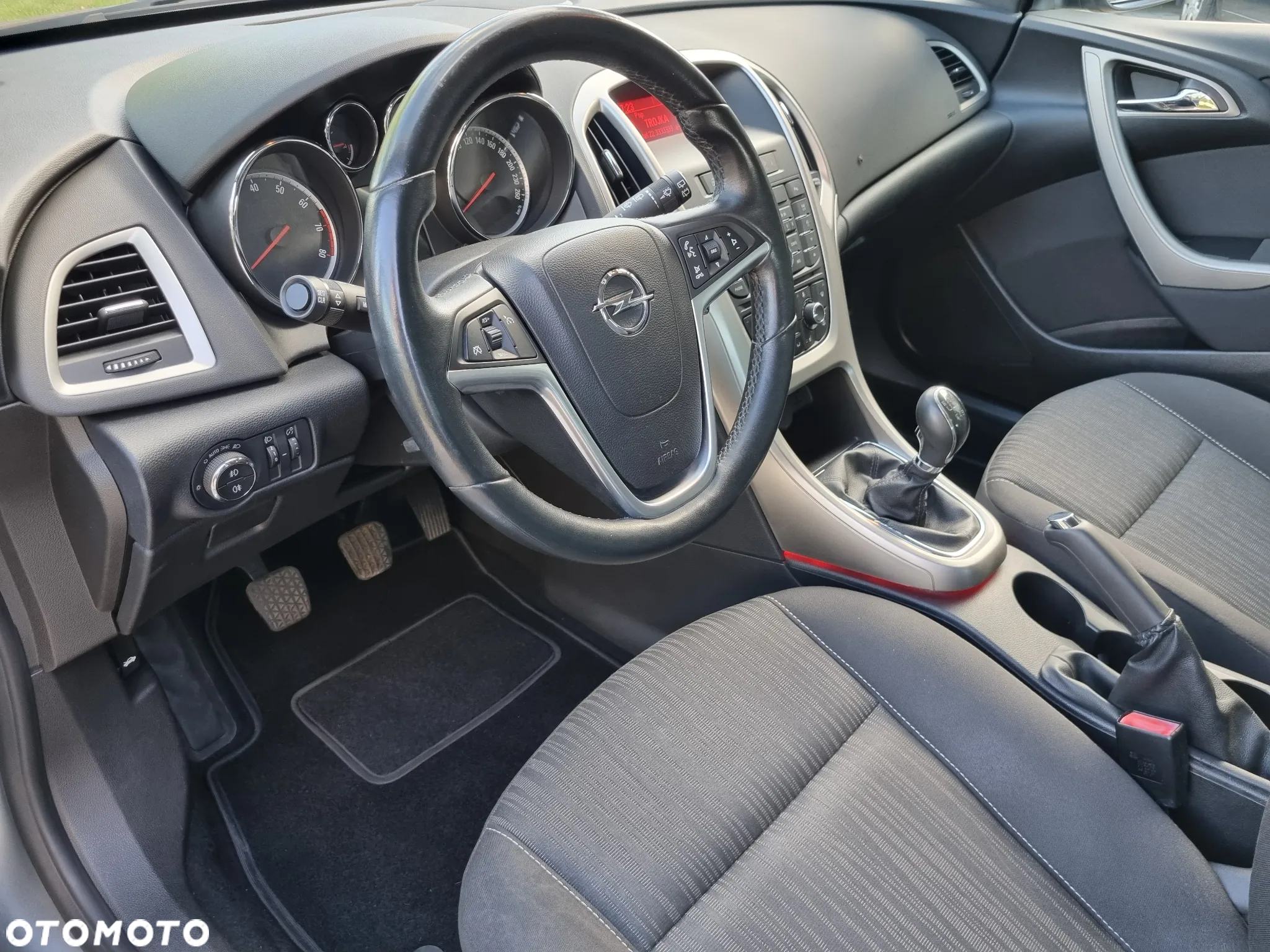 Opel Astra 1.4 Turbo Innovation - 22