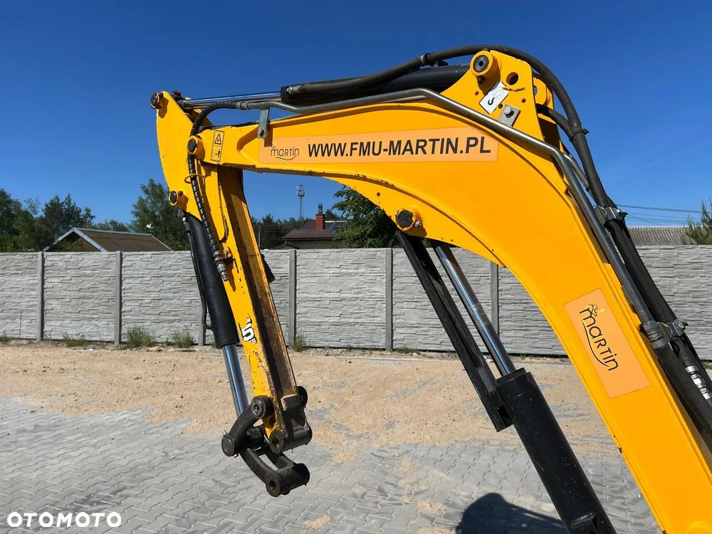 JCB 8026 - 15