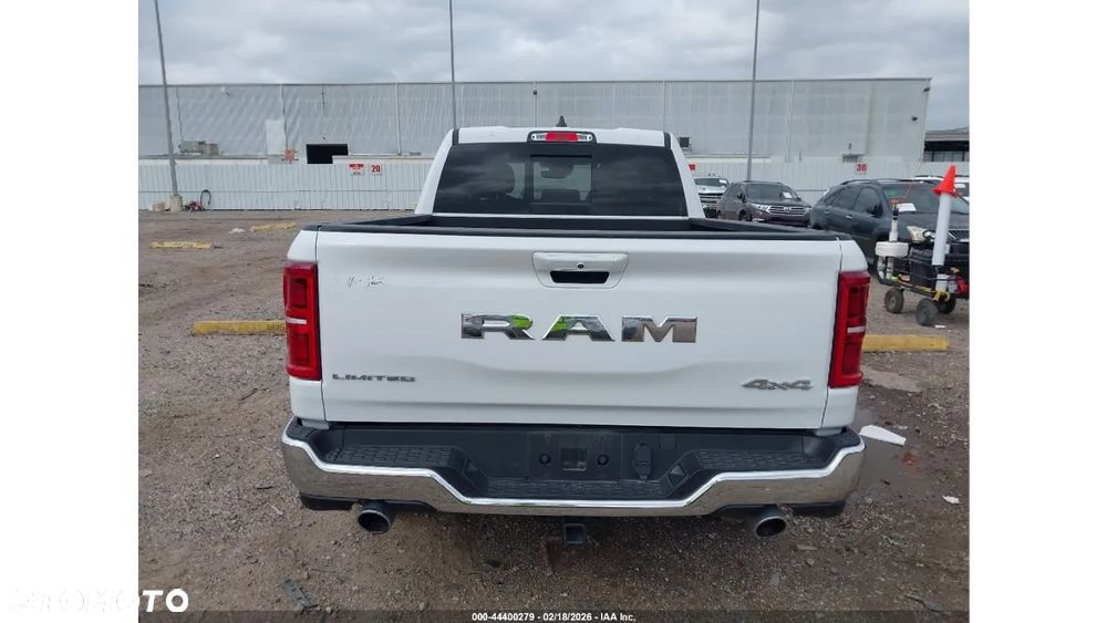 RAM 1500 - 8