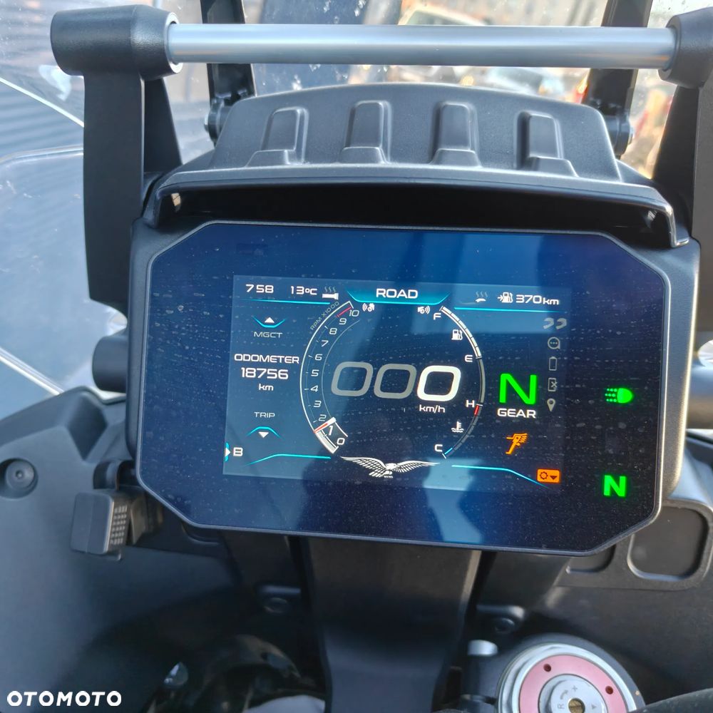 Moto Guzzi Stelvio - 7