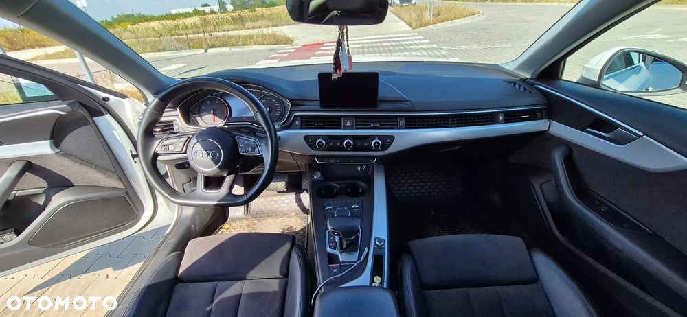Audi A4 - 4